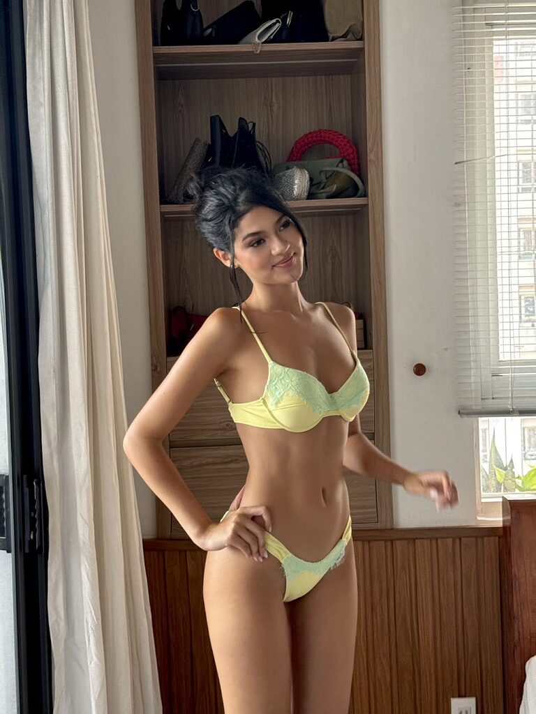 LINSEY BIKINI